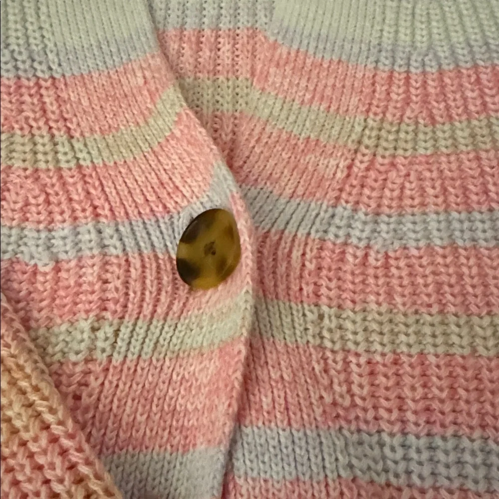 GAP Peach and Light Gray Knit Sweater - Picture 5 of 6